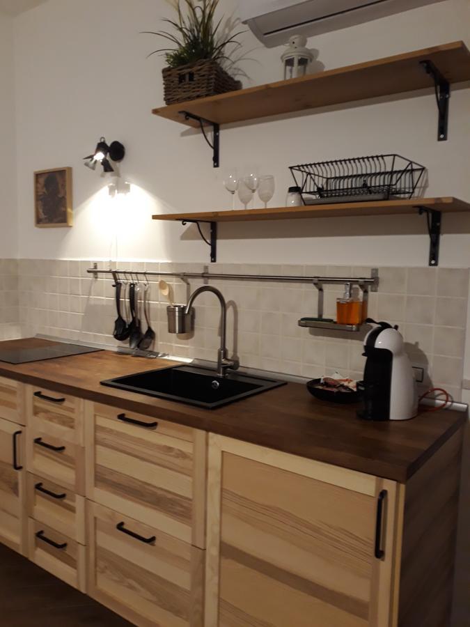 Pirtuso Del Porto Apartment Palermo Bagian luar foto