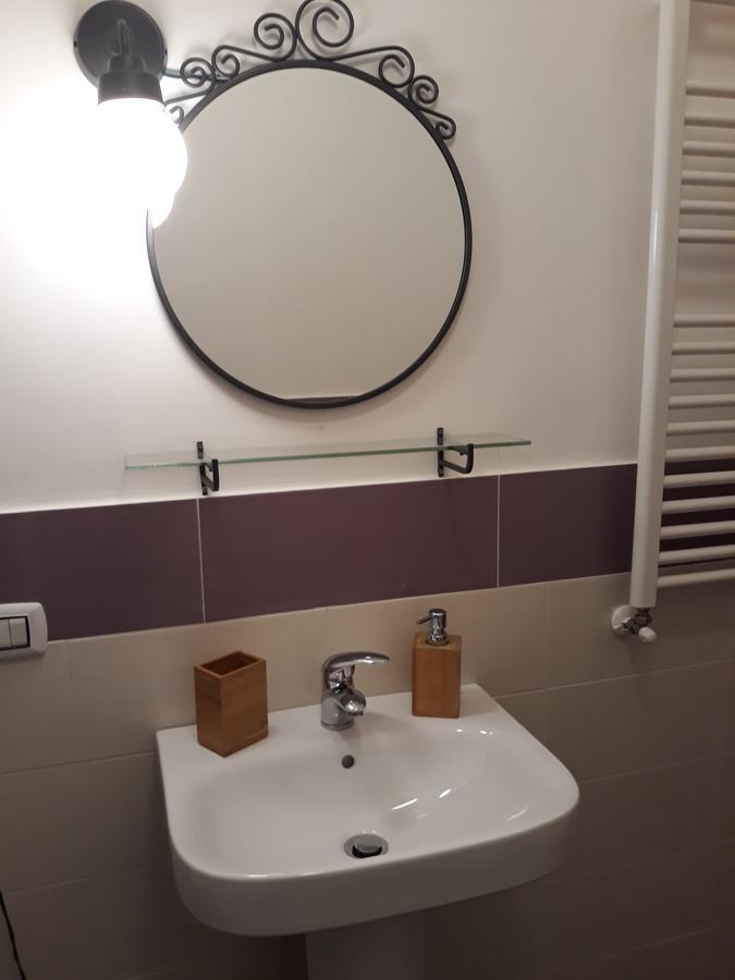 Pirtuso Del Porto Apartment Palermo Bagian luar foto